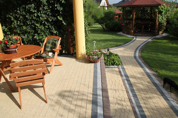 OUTDOOR SPACES · PAVED GARDEN PATH