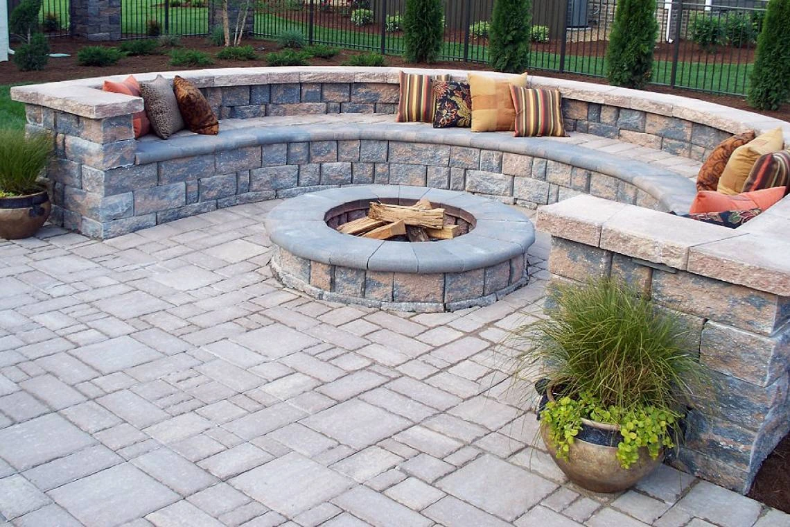 MASONRY · STONE SEATING & FIRE PIT
